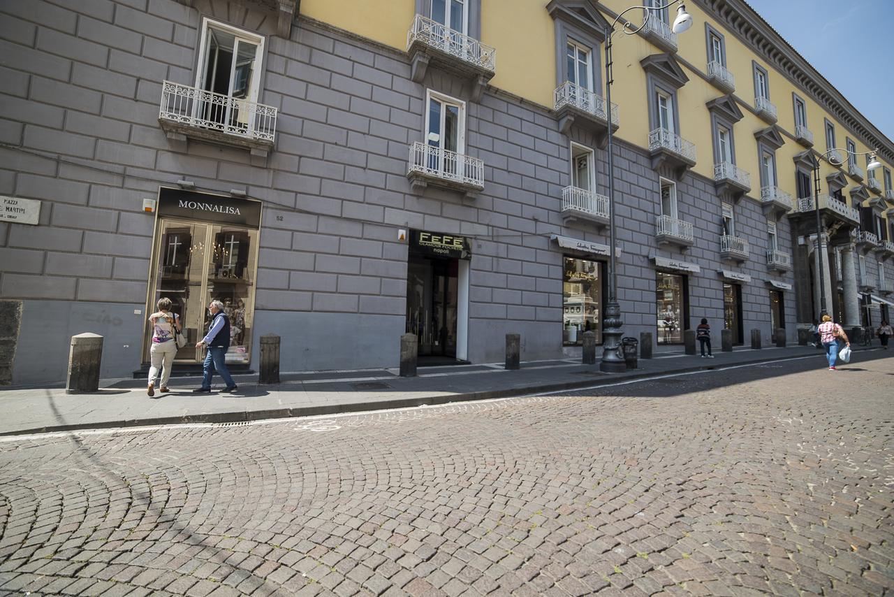 Bed and Breakfast Le Stanze Di Piazza Dei Martiri Neapel Exterior foto